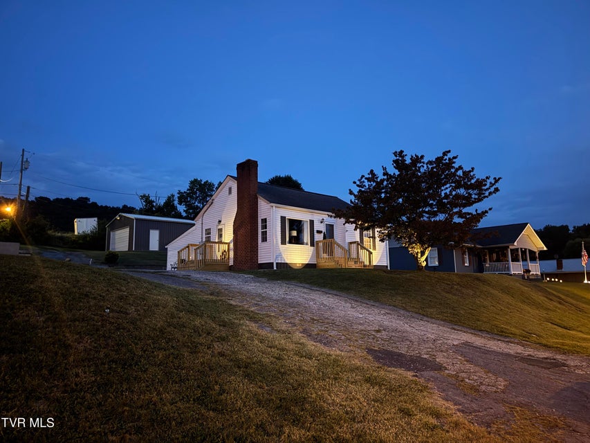 Photo #57: 910 Fairview Street