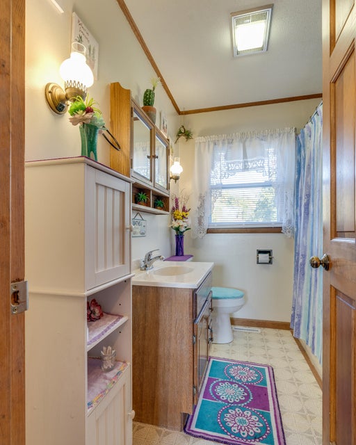 Photo #20: 2104 Osborne Street