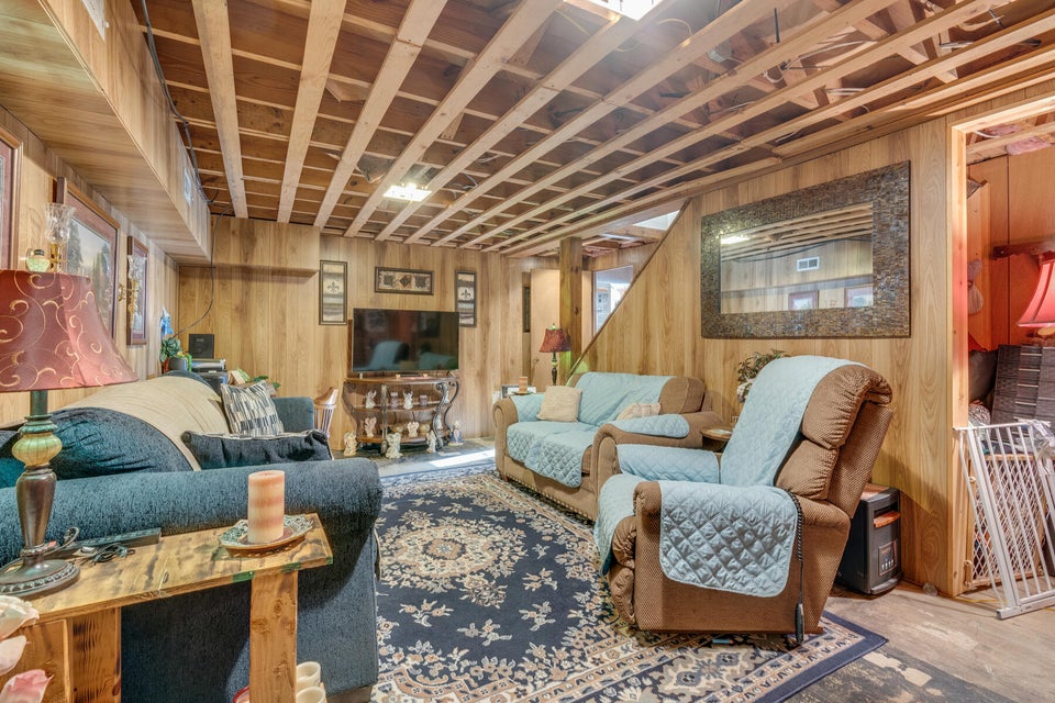 Photo #26: 2104 Osborne Street