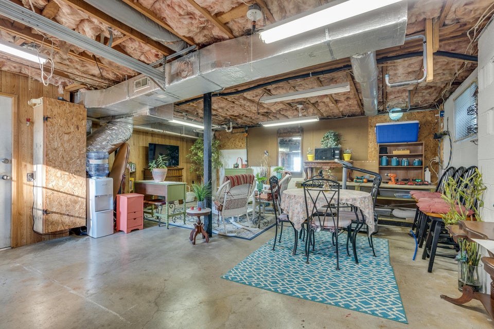 Photo #28: 2104 Osborne Street