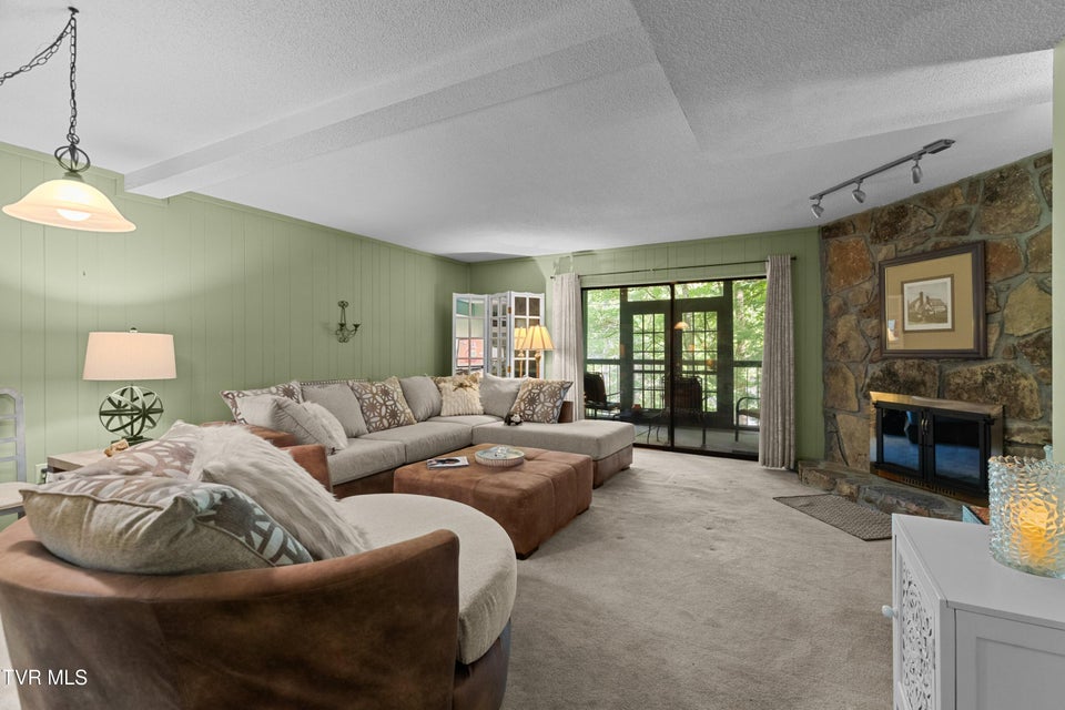 Photo #4: 1235 Ski Mountain Road