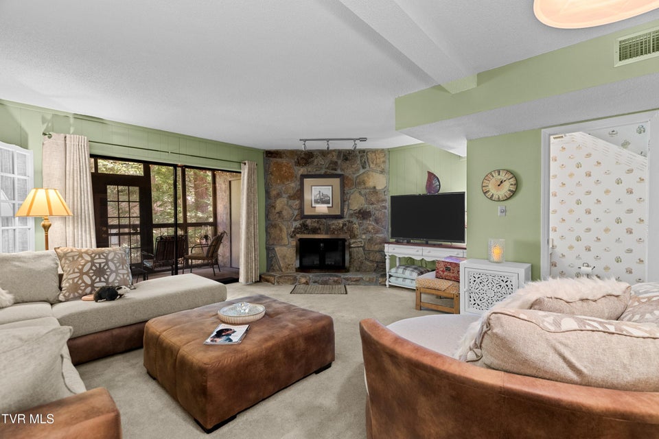 Photo #5: 1235 Ski Mountain Road