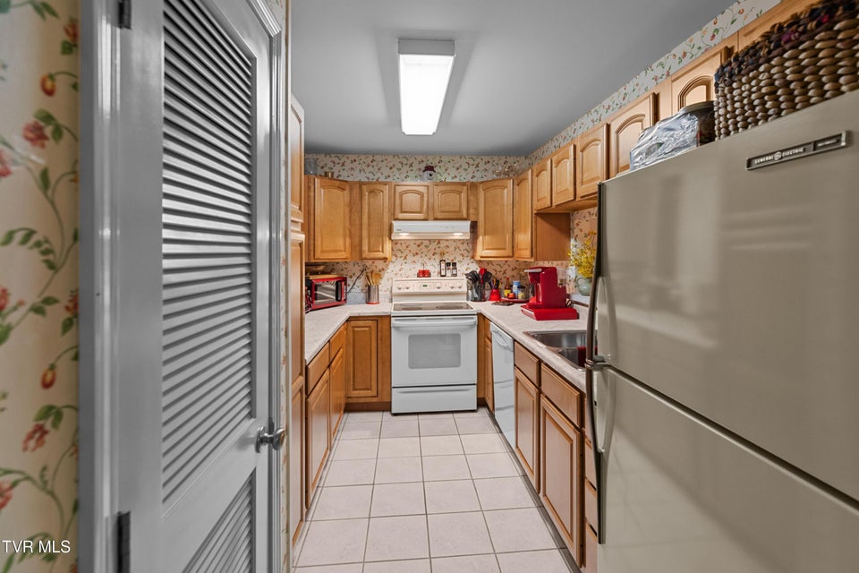 Photo #11: 1235 Ski Mountain Road