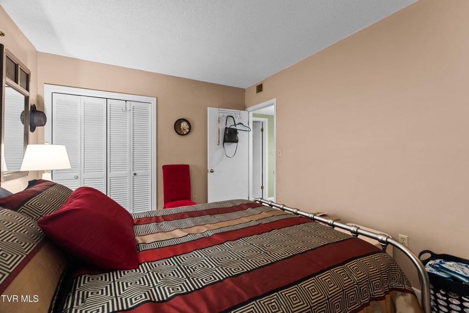 Photo #15: 1235 Ski Mountain Road