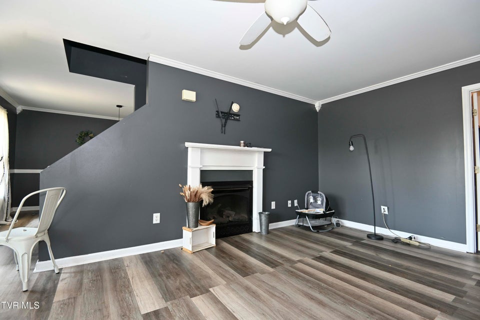 Photo #12: 684 Hallock Circle