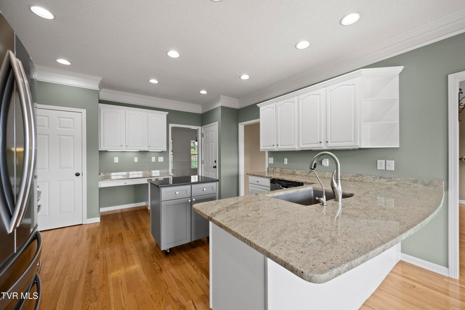 Photo #9: 295 Southridge Drive