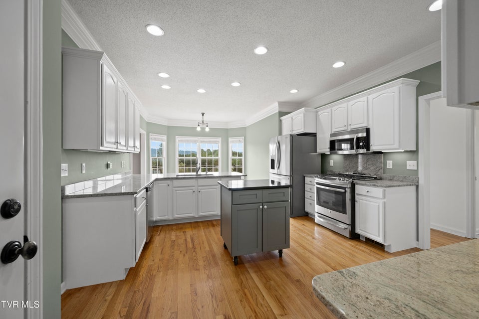 Photo #10: 295 Southridge Drive