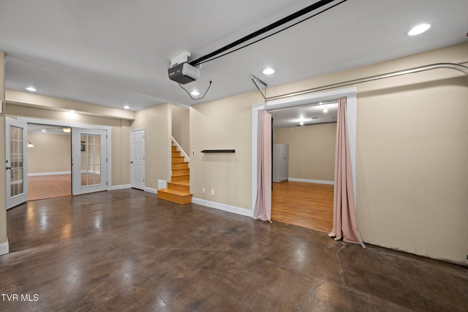 Photo #38: 295 Southridge Drive