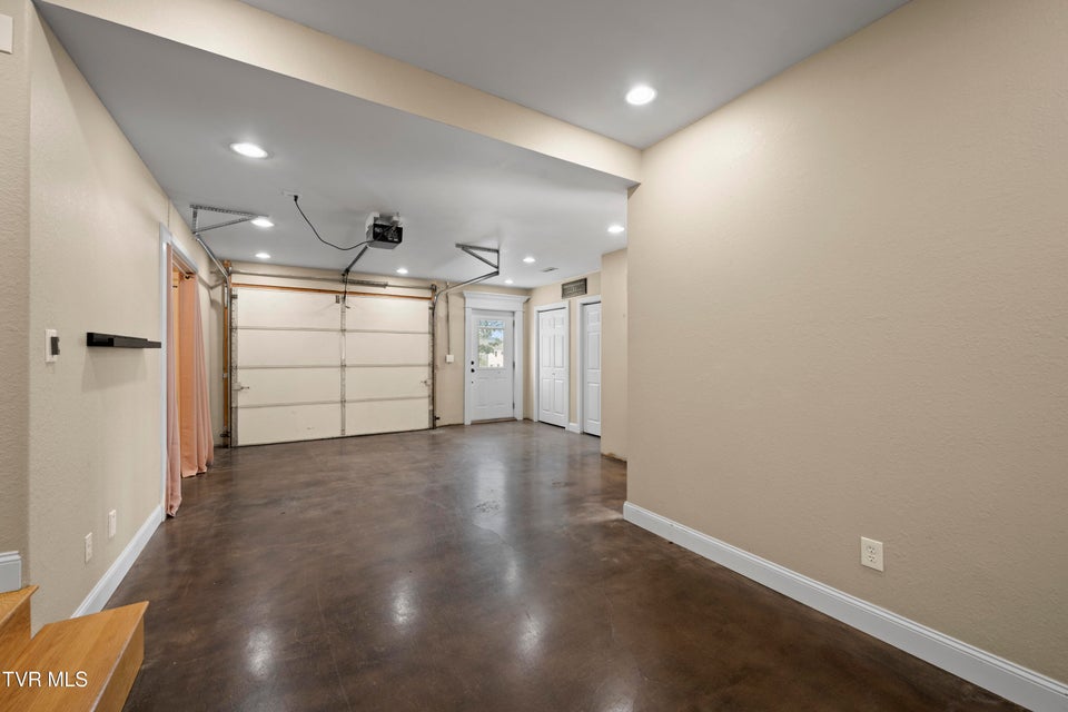 Photo #40: 295 Southridge Drive