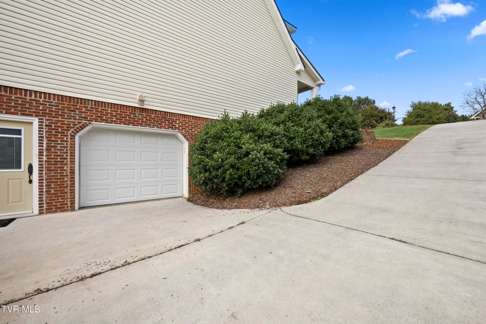 Photo #53: 295 Southridge Drive