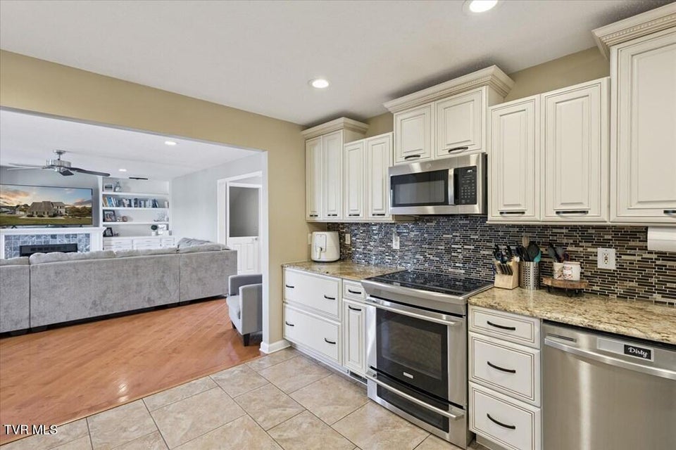 Photo #73: 18430 Whites Point Drive