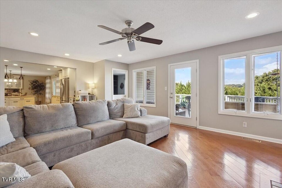 Photo #30: 18430 Whites Point Drive