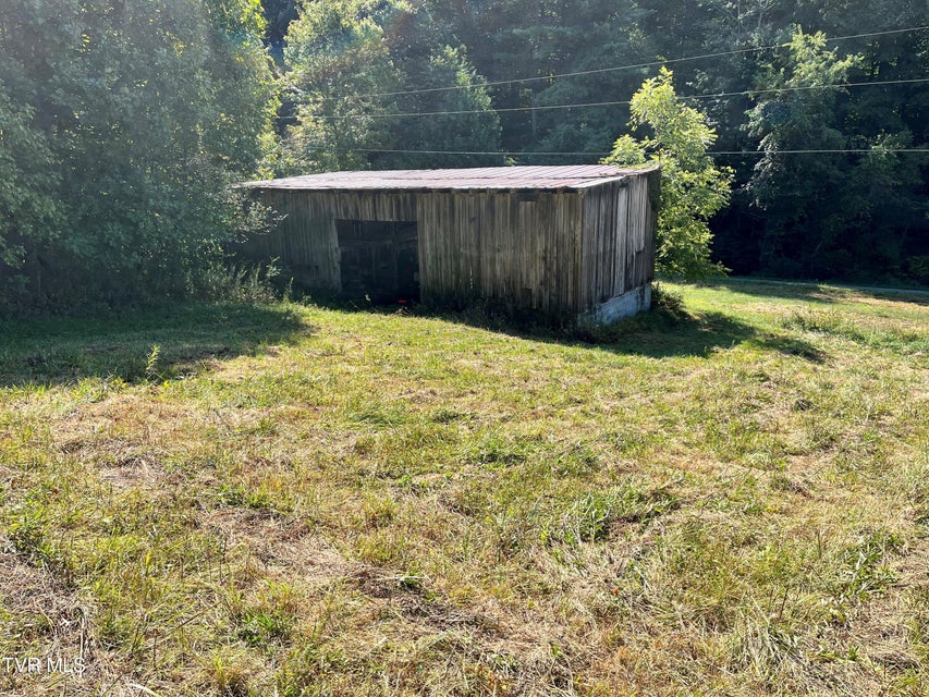 Photo #4: 00 Estep Loop 