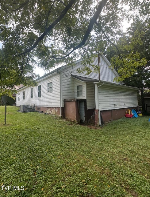 Photo #4: 311 4th North Street