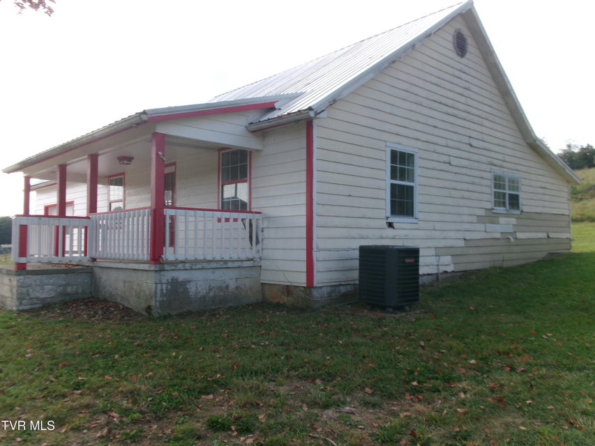 Photo #2: 806 Heim Road