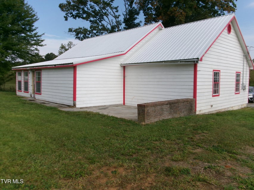 Photo #5: 806 Heim Road