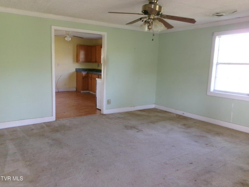 Photo #9: 806 Heim Road