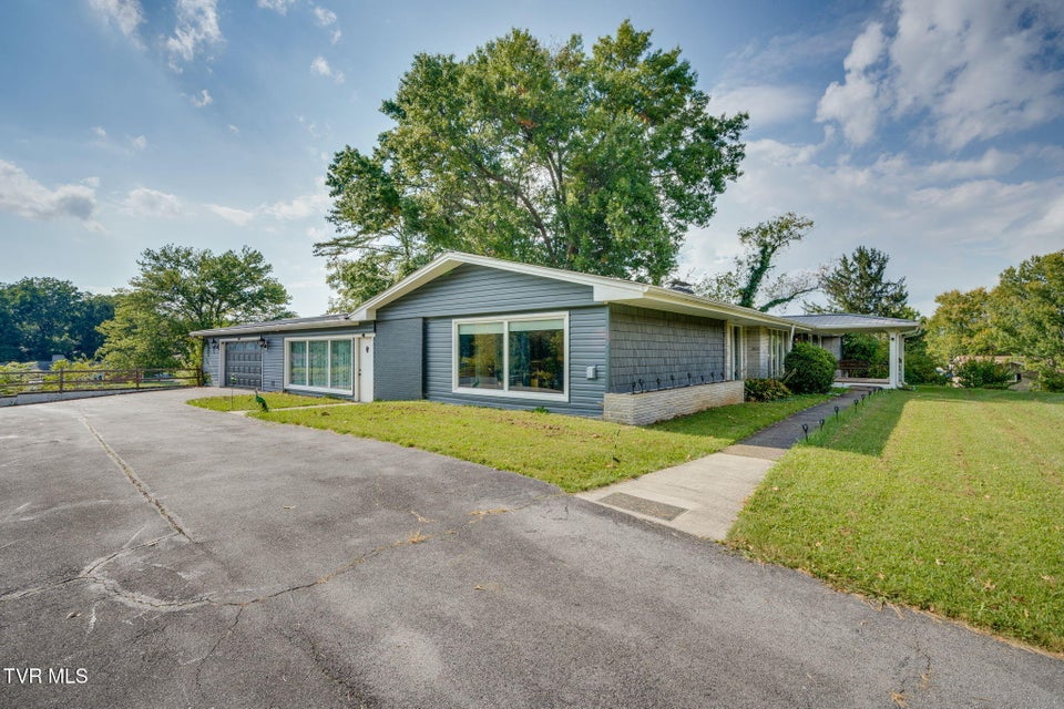 Photo #4: 225 Dogwood Lane