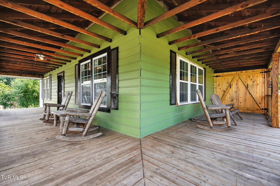 Photo #7: 621 Mcarthur Avenue Avenue