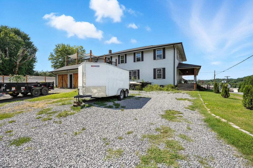 Photo #53: 621 Mcarthur Avenue Avenue