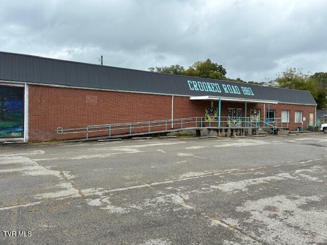 Photo #3: 603 Front Street