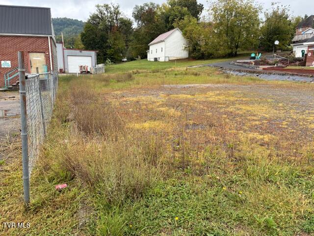Photo #5: 603 Front Street