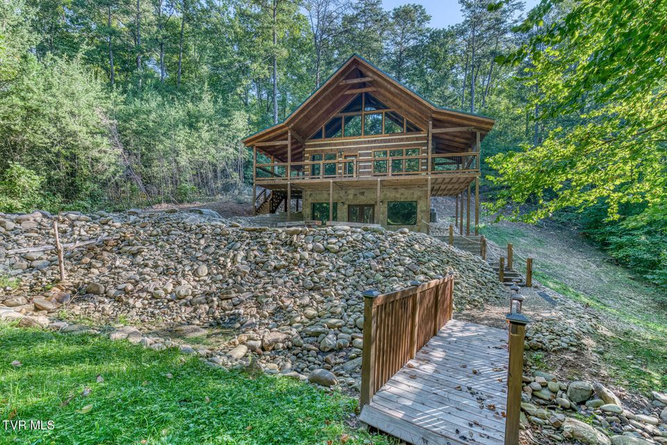 Photo #52: 2579 Black Bear Lane