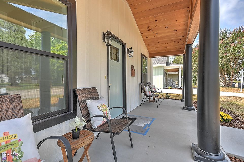 Photo #5: 2221 Ashwood Avenue