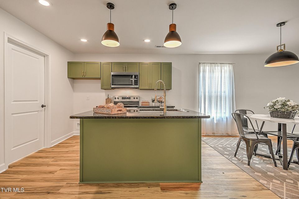 Photo #8: 2221 Ashwood Avenue