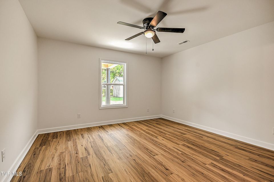 Photo #22: 2221 Ashwood Avenue