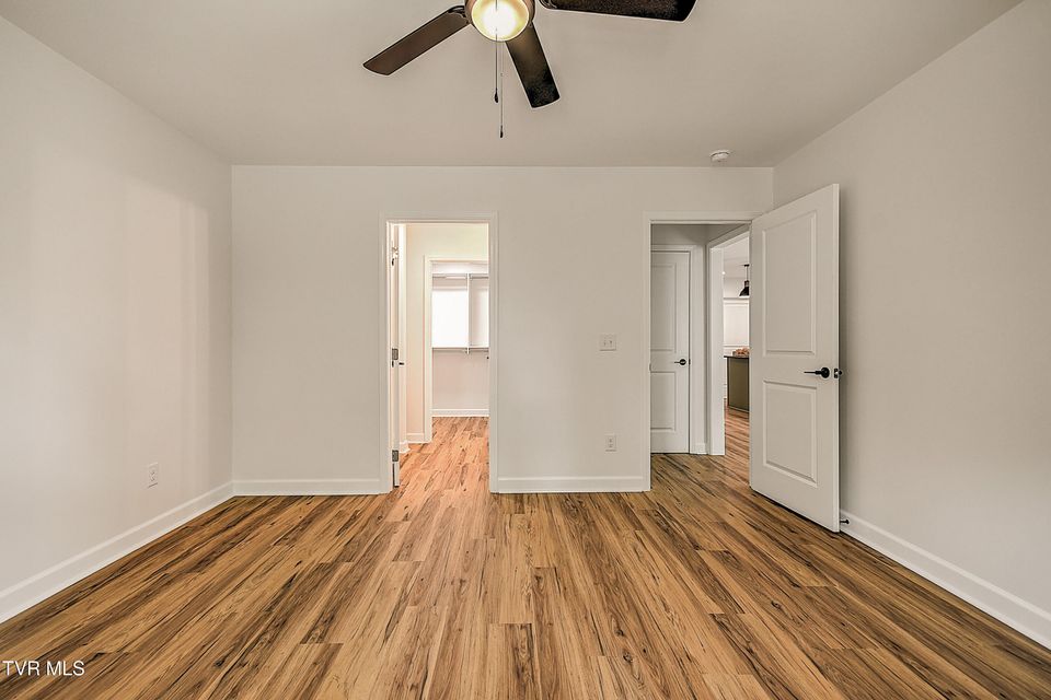 Photo #23: 2221 Ashwood Avenue
