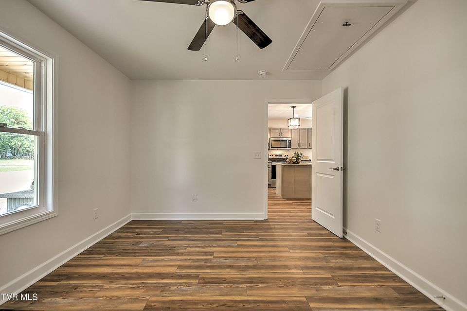 Photo #15: 2217 Ashwood Avenue