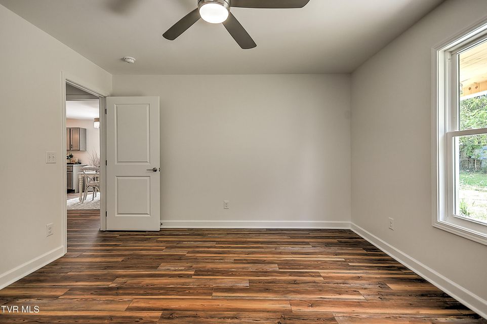 Photo #28: 2217 Ashwood Avenue