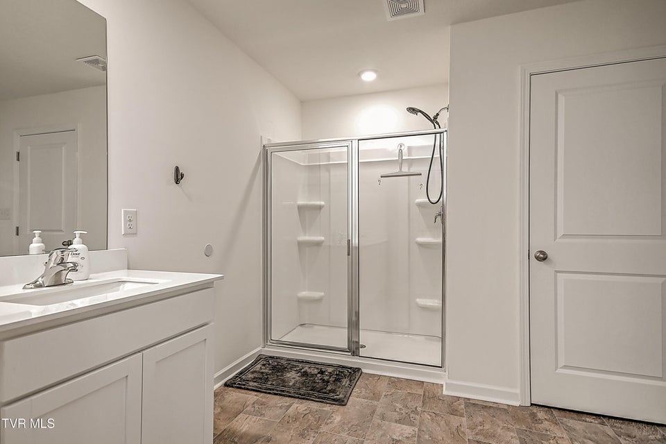 Photo #33: 1228 Cherry Grove