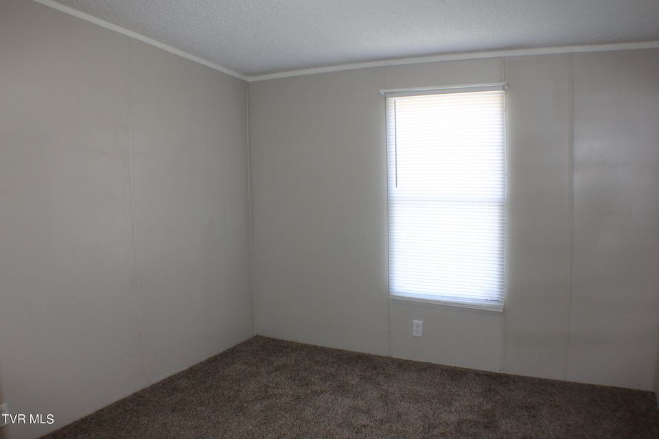 Photo #35: 2133 Stadium Drive