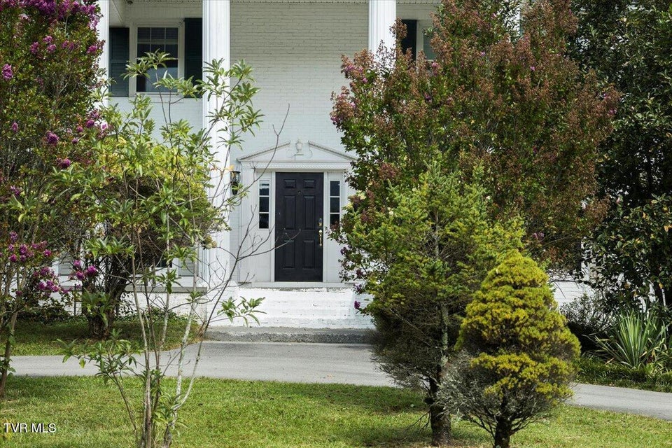 Photo #11: 2734 Cherokee Road