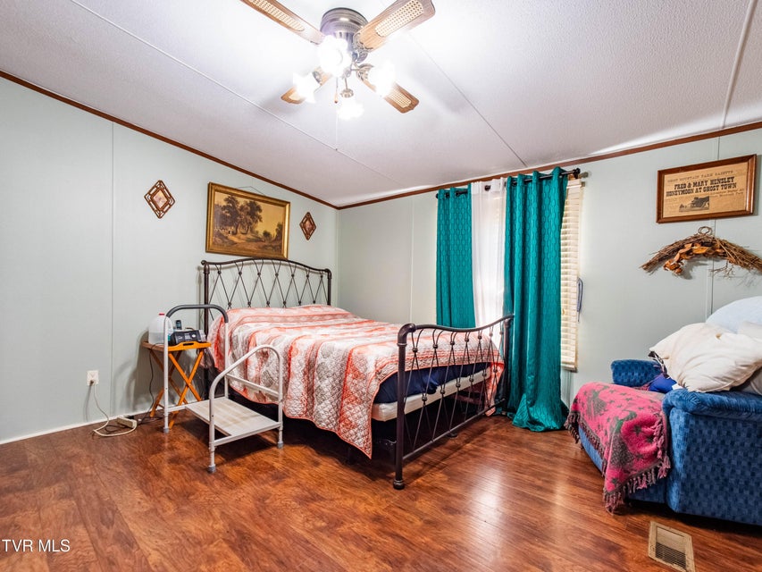 Photo #14: 115 Hammond Road