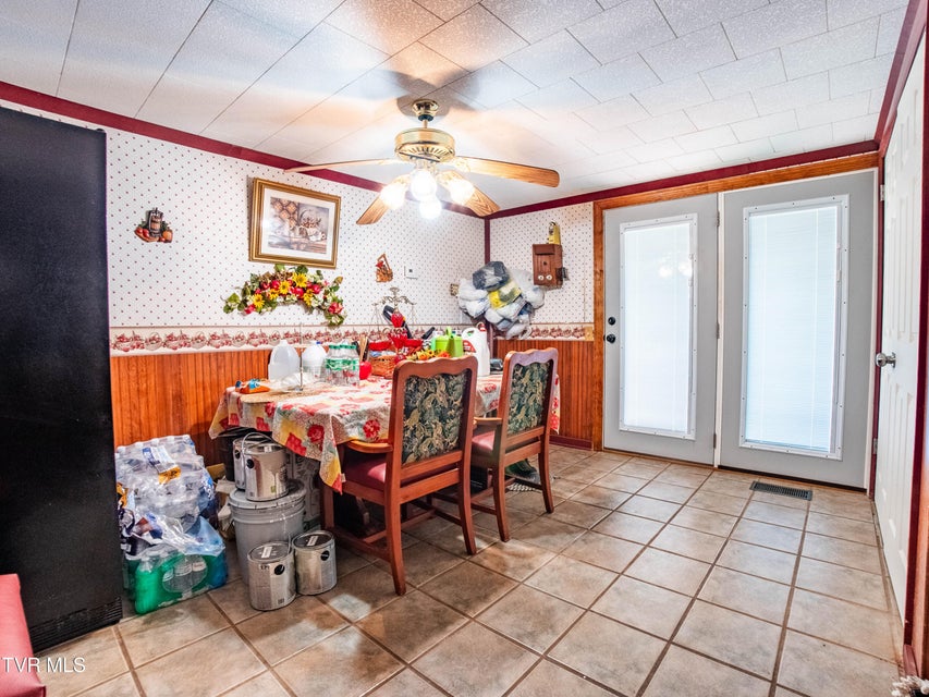 Photo #18: 115 Hammond Road