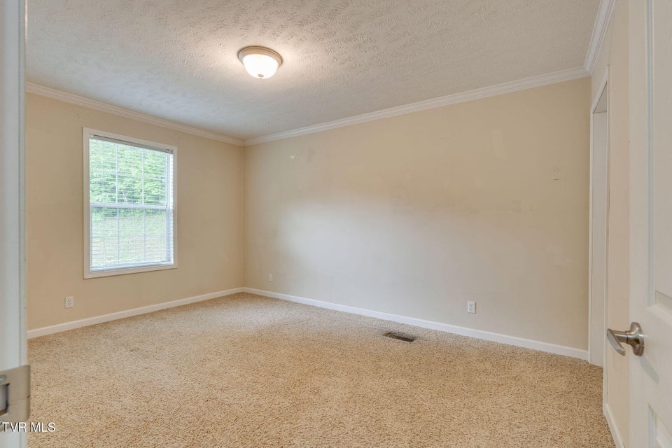 Photo #24: 474 Thornburg Road