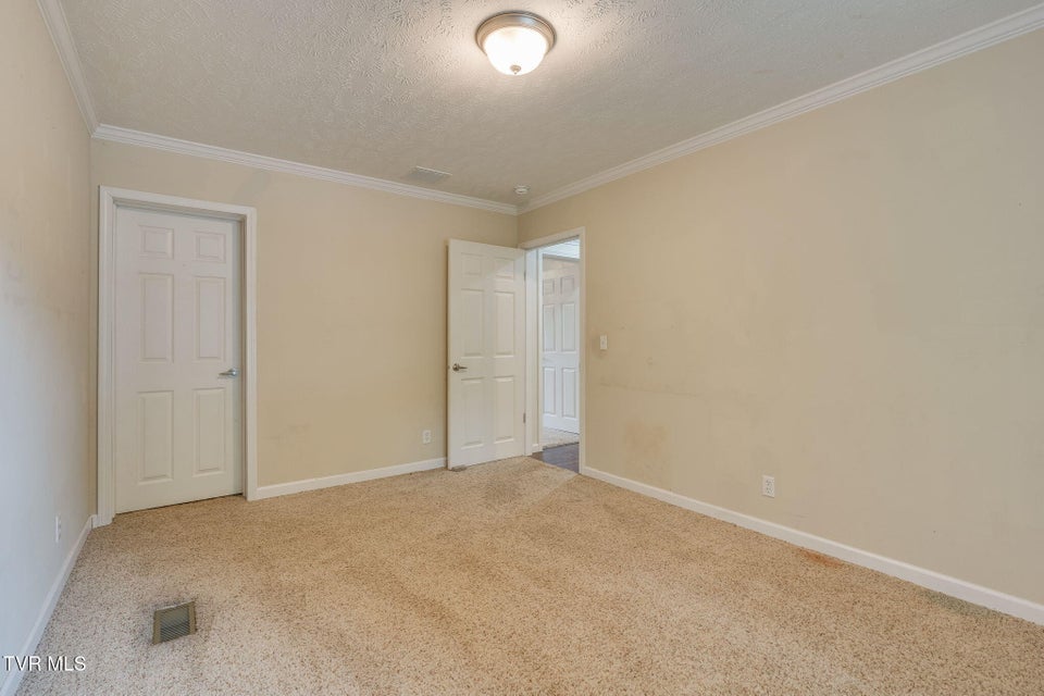 Photo #26: 474 Thornburg Road