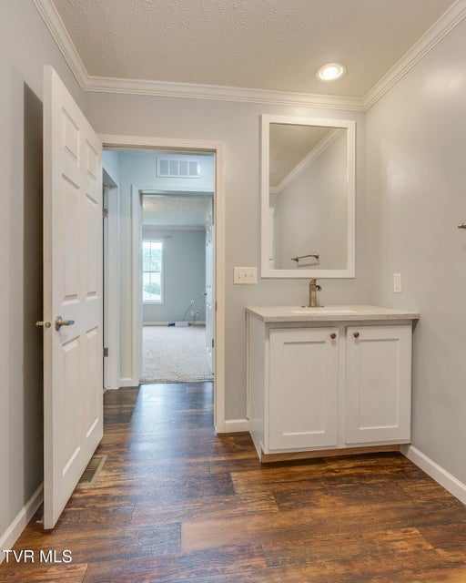 Photo #27: 474 Thornburg Road