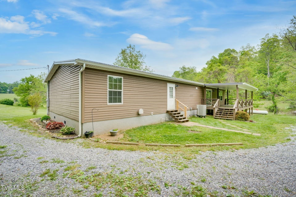 Photo #34: 474 Thornburg Road