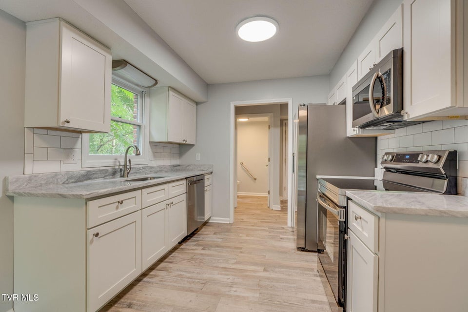 Photo #10: 6 Windridge Court