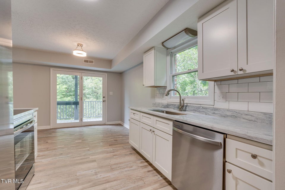 Photo #12: 6 Windridge Court