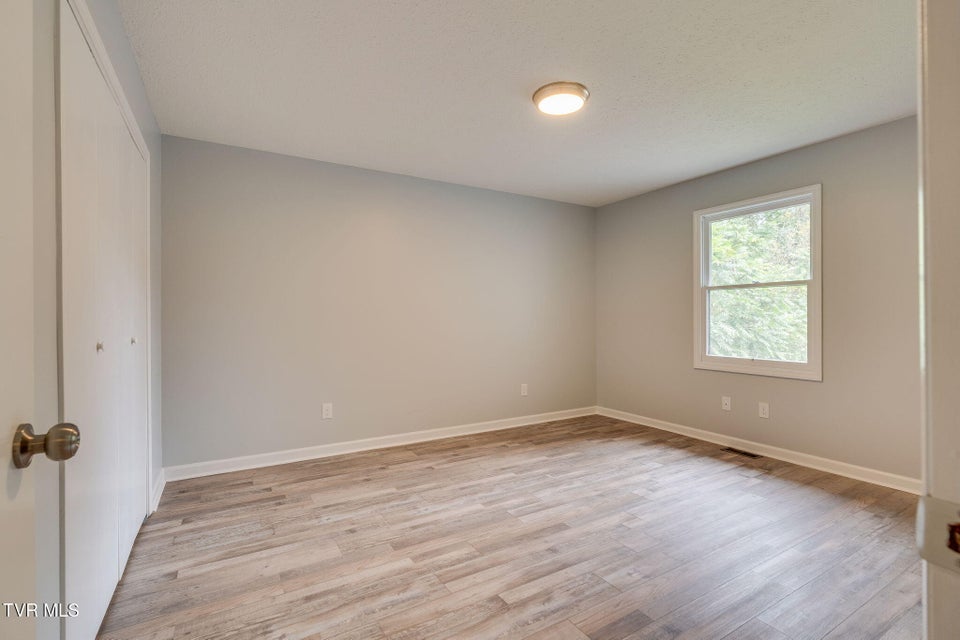 Photo #20: 6 Windridge Court