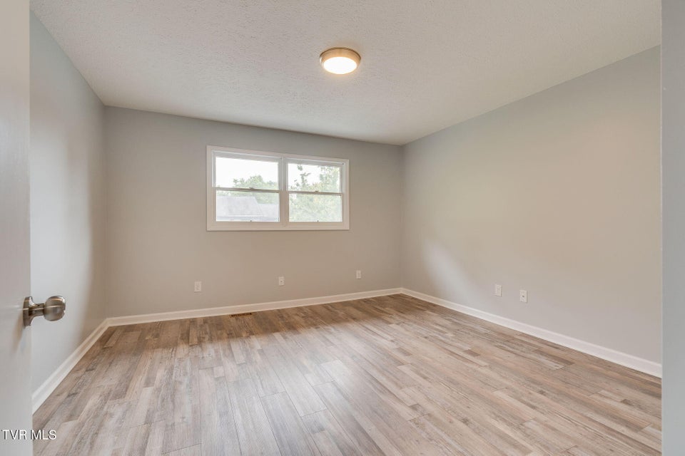 Photo #23: 6 Windridge Court