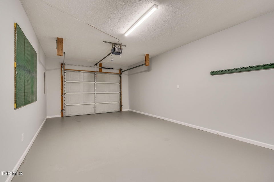 Photo #27: 6 Windridge Court