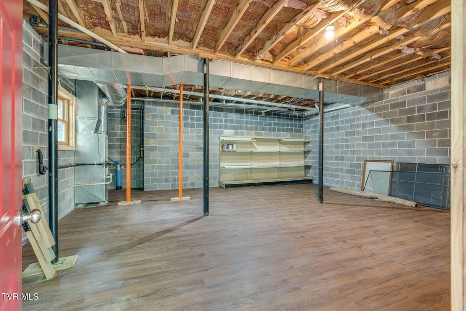 Photo #31: 6 Windridge Court