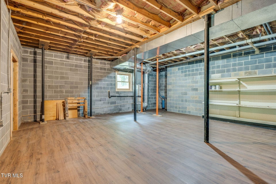 Photo #32: 6 Windridge Court