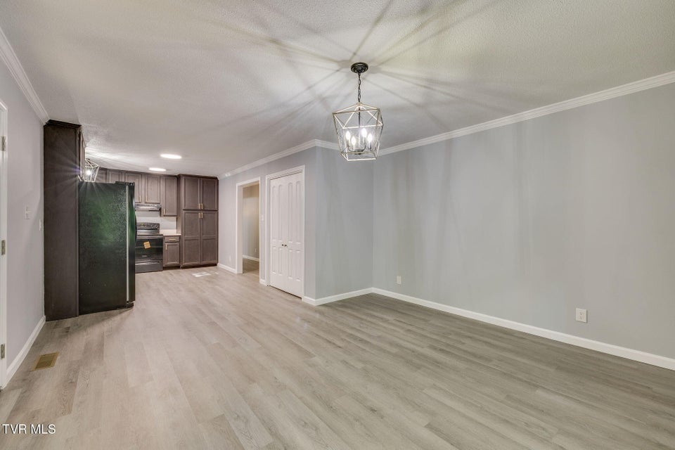 Photo #15: 124 Vip Road